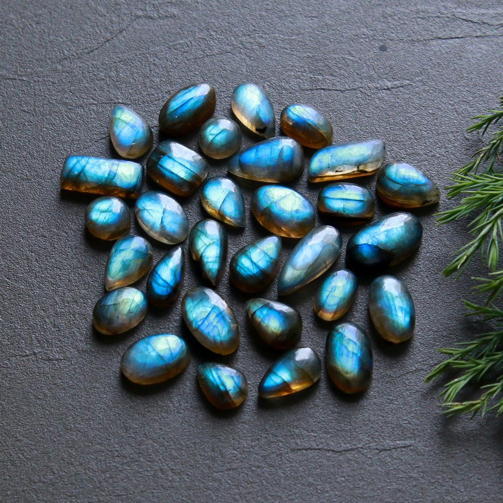 30 Pcs 144 Cts  Natural Labradorite Cabochon Loose Gemstone Jewelry Wire Wrapped Pendant Semi-Precious Healing Crystal Lots   17x7-8x8mm #12125