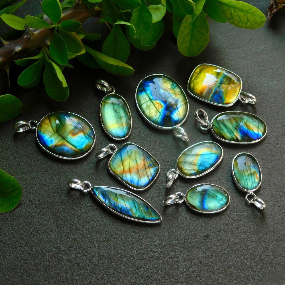 10 Pcs 155 Cts Natural Labradorite Silver Plated Pendant Semi-Precious Healing Crystal Jewelry Lots 11x37-13x24mm #12441