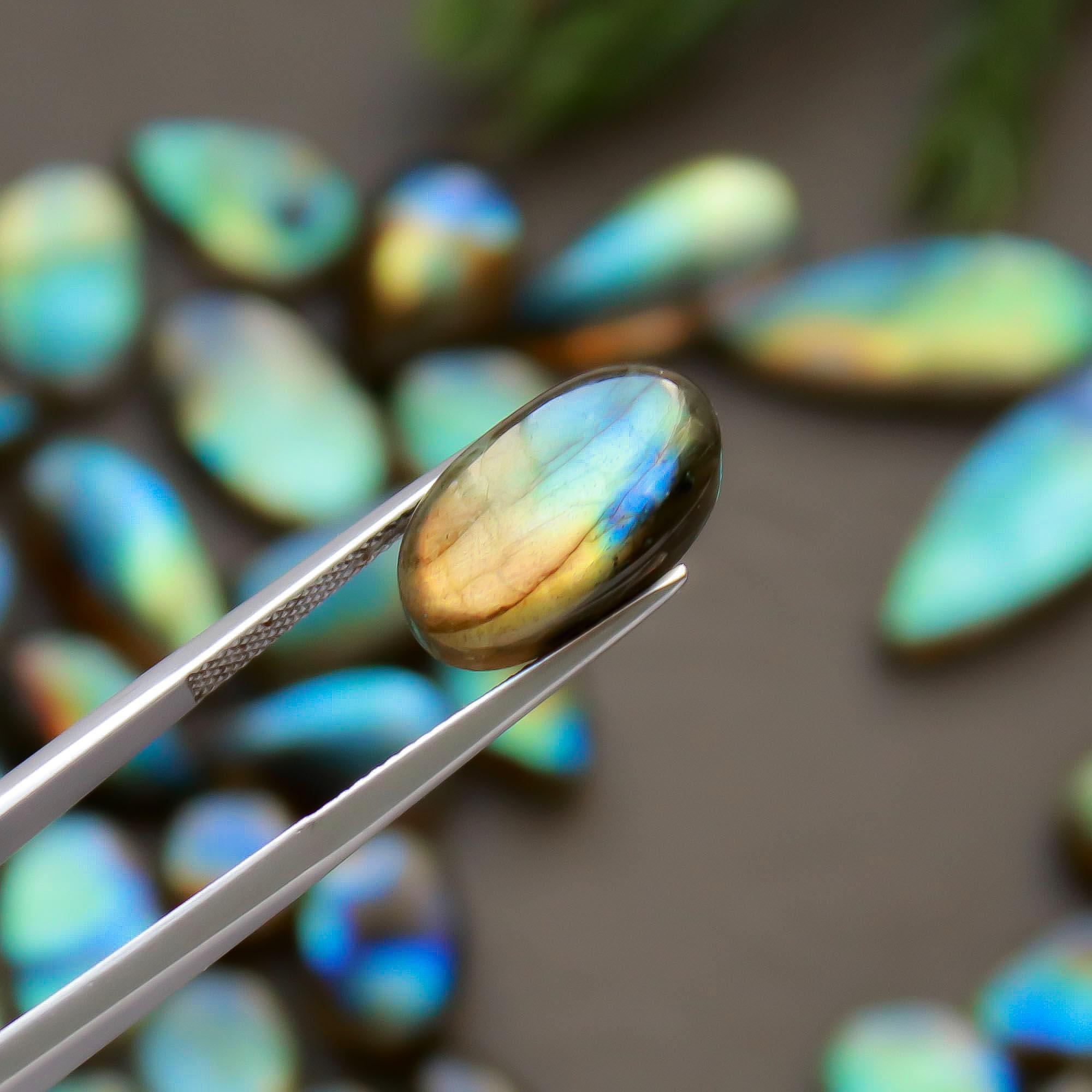 32 Pcs 148 Cts  Natural Labradorite Cabochon Loose Gemstone Jewelry Semi-Precious Healing Crystal Lots 7x7-22x8mm 13319