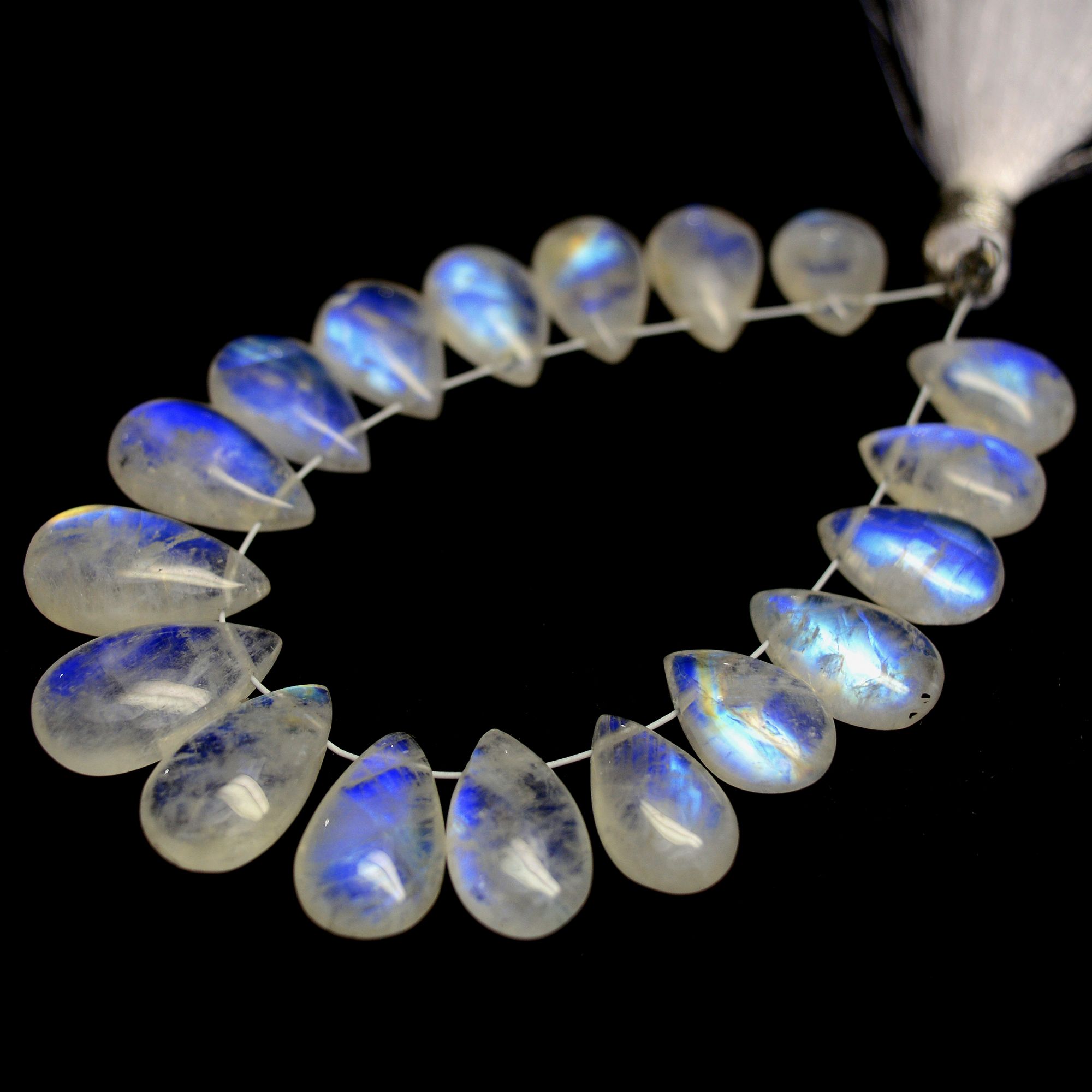 18Pcs 65Cts Natural Rainbow Moonstone Teadrop Briolettes Blue Flash Side Drill Loose Gemstone Cabochon Beads Wholesale Lot 11x7-15x8mm13547