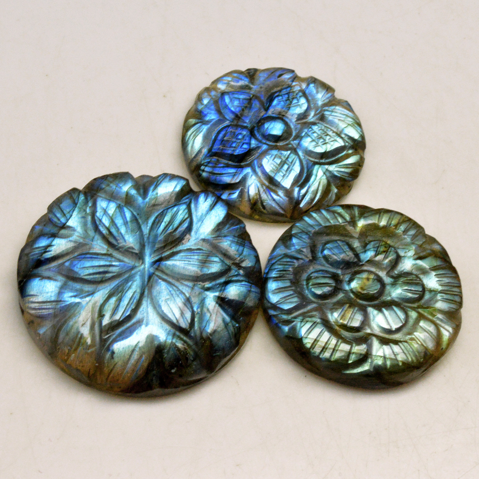 3 Pcs 92 Cts Natural Labradorite Carved Cabochon Blue Flashy Labradorite Carving Gemstone Mix Shape Loose Gemstone Flat Back Labradorite 29x29 22x22mm 13598