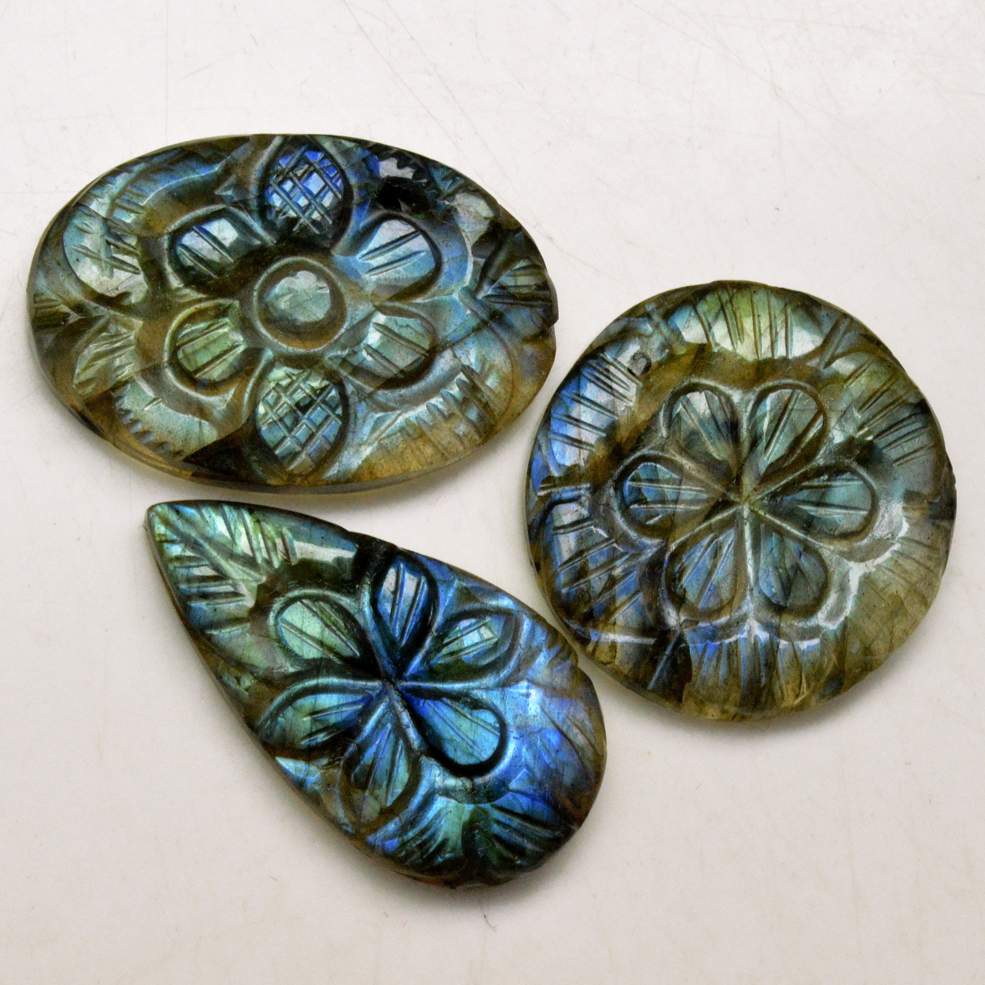 3 Pcs 73 Cts Natural Labradorite Carved Cabochon Blue Flashy Labradorite Carving Gemstone Mix Shape Loose Gemstone Flat Back Labradorite 30x13 24x24mm 13642