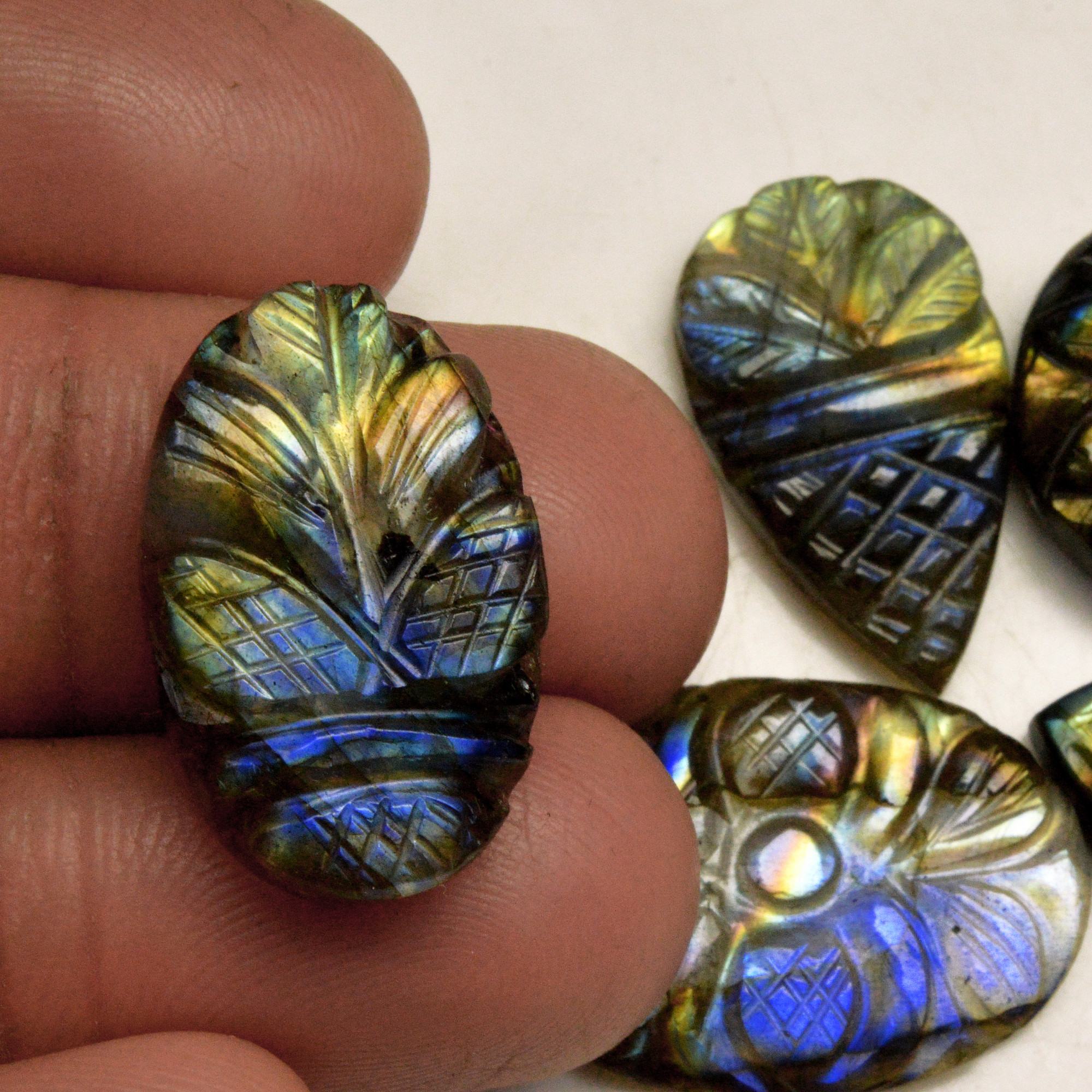 5 Pcs 78 Cts Natural Labradorite Carved Cabochon Blue Flashy Labradorite Carving Gemstone Mix Shape Loose Gemstone Flat Back Labradorite 26x18 21x15mm 13646