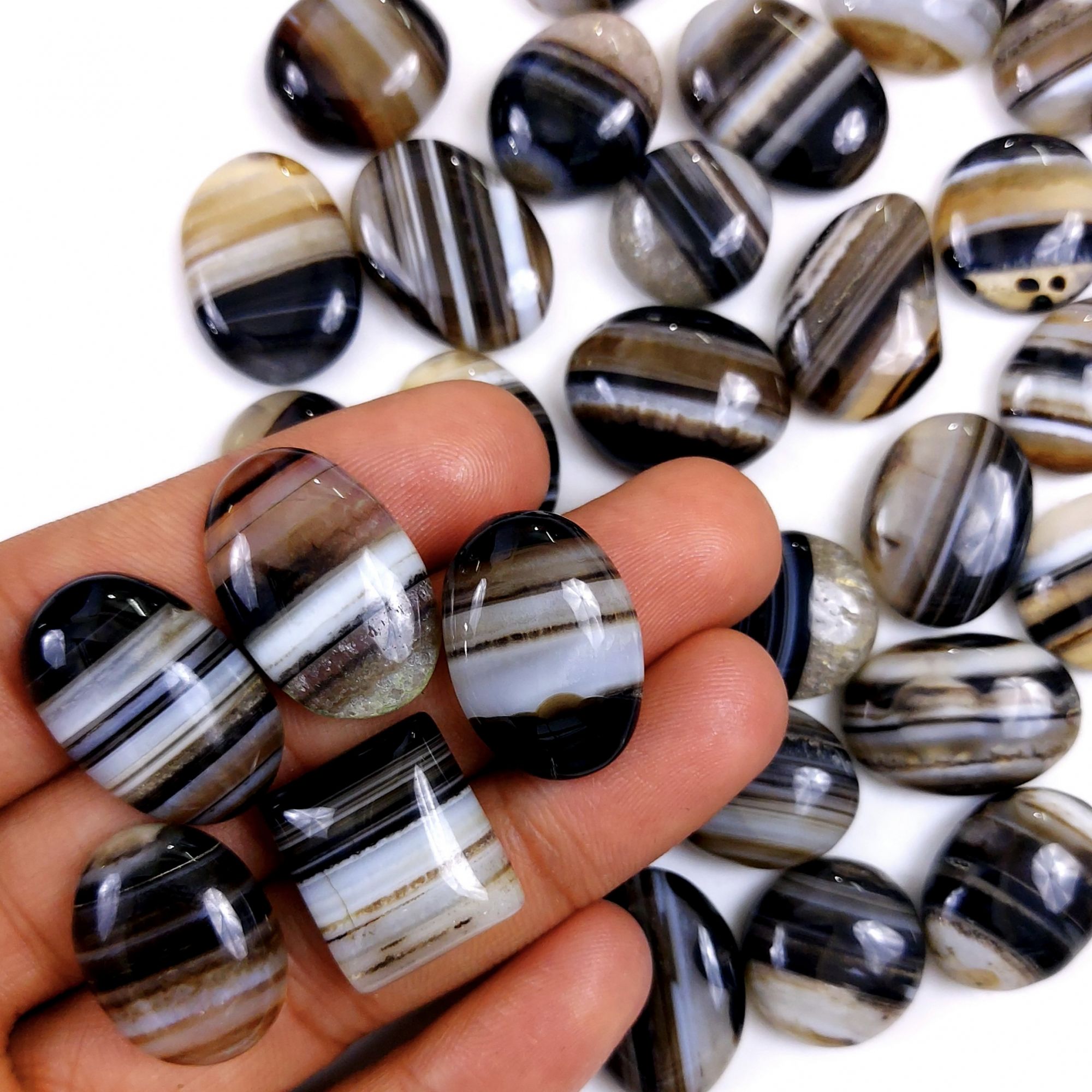 30Pcs 584Cts Natural Black Onyx Banded Agate Loose Cabochon Back Side Flat Gemstone Lot 17x15 15x15mmG-2028